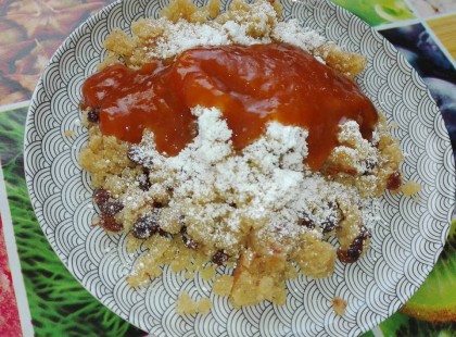 Nekem a császármorzsa egyet jelent nagymamim receptjével, ez pont olyan mint gyermekkorunk kedvence!