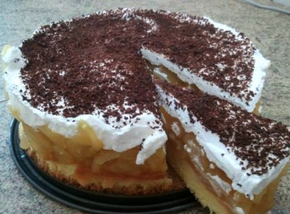 Puha almatorta, minden nap meg tudnám enni ezt az ínycsiklandó sütit!