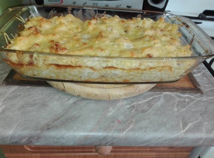 Rakott tészta szalonnával és jó sok sajttal! Első kóstolásra kedvenc lett!