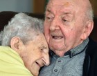 „Te mindig édesanya maradsz!” A 98 éves anyuka az idősek otthonában élő 80 éves fiához költözött, hogy gondoskodni tudjon róla