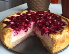 Volt otthon egy kis túró és meggybefőtt, csodás süteményt készített belőle!