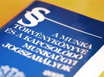 Munkavállalók, munkaadók figyelem! Mostantól ezt a juttatást is kötelező adni a dolgozóknak – itt vannak a szabályok! Ne hagyja szó nélkül ha nem kapja meg!