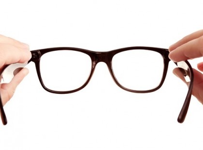 Ingyen szemüveg jár a magyar dolgozóknak! Itt a törvény !Erre hivatkozz! – ingyenes szemüvegkeret, szemüveg lencse, komplett szemüveg! Így csináltathatja meg teljesen ingyen!