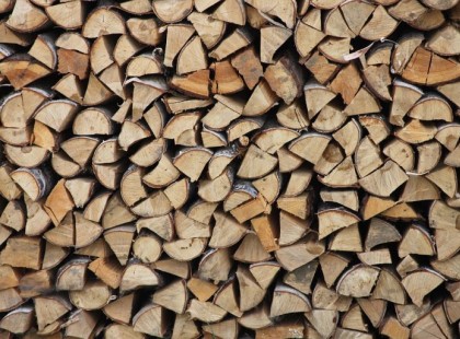 A belügyminisztérium ingyenes tüzifáról, szénről tájékoztatja a lakosságot! Több ezer településen osztanak hamarosan ingyen tüzifát házhozszállítssal! Eddig a napig minden jogosultnak kiszállítják >> részletek itt >>