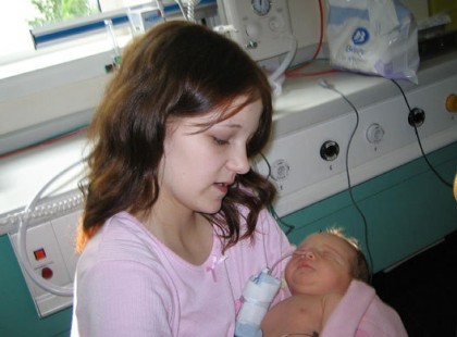 Újra terhes Teréz, aki már életet adott egy gyermeknek 2 éve