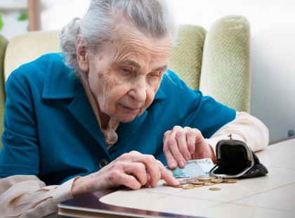 Nem lesz nyugdíjemelés!Nyugdíjasok kész átverése!