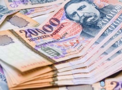 Felnőtteknek havi 50 ezer, gyermekeknek havi 25 ezer, várandós kismamáknak havi 75 ezer forint – vadonatúj támogatás! Mutatjuk a legfontosabb részleteket