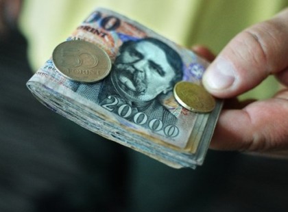 Mutatjuk mennyivel nő 2018-tól a hazai dolgozók fizetése