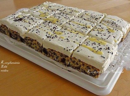 Cseresznyés-Tojáslikőrös sütemény