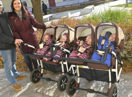 Egyévesek lettek a debreceni négyesikrek - fotók