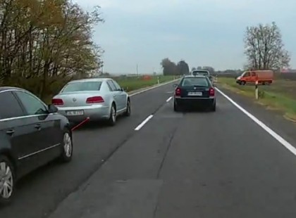 Felfoghatatlan videót rögzítettek a 4-es úton-Ezt nézd!