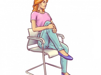 6 gyakorlatot a lapos hasért, amit elvégezhetsz egy széken