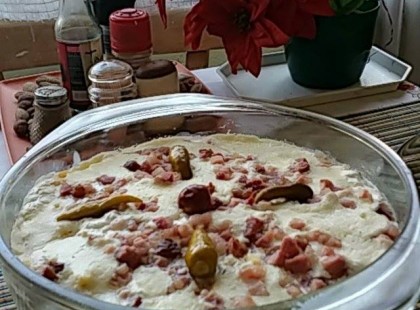 A puliszkafőzésről – Juhtúrós puliszka. Meleg cukros tejbe: székely müzli, de lehet szilvalekvárral is fogyasztani