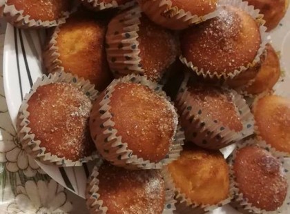 Bögrés kürtöskalács muffin! Pont olyan finom mint a valódi kürtőskalács, csak sokkal könnyebb elkészíteni!