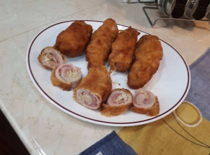 Miska bácsi kedvence, ellenállhatatlan hústekercs savanyú káposztával és füstölt tarjával!