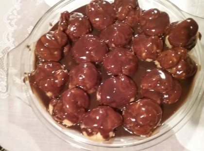 Profiterol – Tulajdonképpen egy kicsi képviselőfánk csoki bevonattal