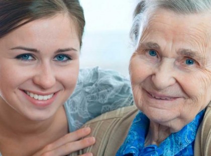 Fontos januártól változás jön az öregségi és az özvegyi nyugdíj együttfolyósításában! Sokan fognak örülni ennek a változásnak, mert több pénzt kapnak! Itt a konkrét összeg is! Itt vannak az új szabályok