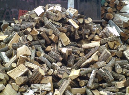 Fával fűtők figyelem! 600 ezer magyar háztartást érintő tilalom jön! Ez mindne fával fűtőnek fájni fog!!! – erre nagyon sokan fognak ráfázni!