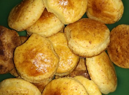 Három hozzávaló ugyanannyi mennyiségben és kész az egyszerű sós süti