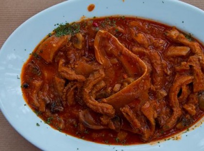 Kipróbált pacalpörkölt magyarosan! A jó pacallal nem lehet betelni!