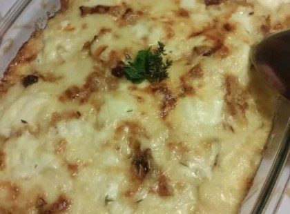 Túrós nokedli a család egyik nagy kedvence! Könnyen elkészíthető és nagyon ízletes!