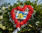 Végső bú­csút vet­tek a szü­lő­ágyon el­hunyt hár­ma­sik­res édes­anyá­tól