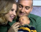 Szabó Zsófi bemutatta kisfiát – Ő az új trónörökös a pici Mendel! – videó