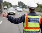 Itt az országos lista, ahol ki vannak helyezve az aszfaltba rejtett szenzorok! AZ ország 89 új pontján ellenőrzik a sofőröket! Az aszfaltba rejetttéka mérőeszközt, észre sem lehet venni! Itt a lista – mutatjuk hol kell vigyázni