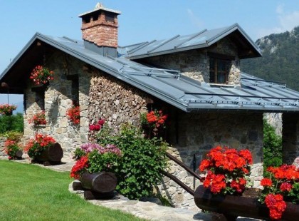 Ingyen családi házba költözhet, kertet és azonnali munkalehetőséget kap, hogy tiszta lappal indulhasson, akár párjával, családjával, gyermekeivel! Kevés ekkora segítség van Magyarországon! Kérem ossza meg ön is, mert ez sokaknak lehet remény egy új életre!