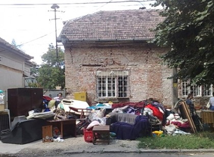 Családok figyelem! Ennél rosszabb hírt ma nem fogtok kapni! Ha késve fizeted be a csekkeket, köztartozást halmozol fel, akkor mostantól villámgyoran vihetik a lakásodat, házadat, otthonodat! Ezek a szabályok léptek életbe 2018. január 1-től