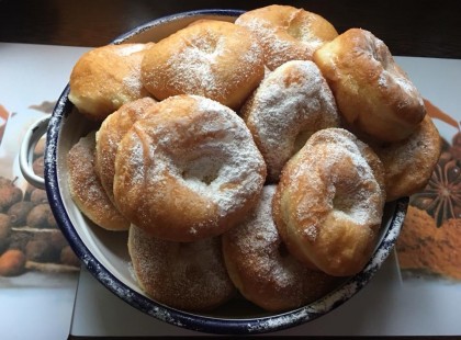 Fánk, ami házi sárgabaracklekvárral a legeslegfinomabb