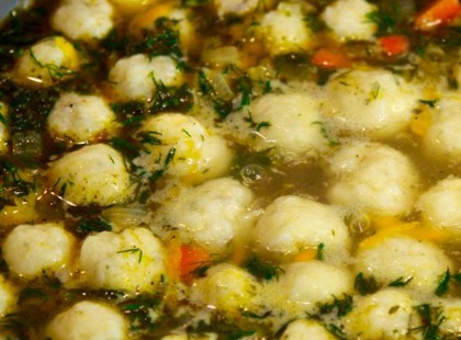 Ínycsiklandó sajtgombócleves, nem gondoltam, hogy ilyen finom lehet egy leves!