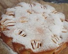 Almatorta, mindenkinek van egy kedvenc sütije, számomra ez a finomság az etalon!
