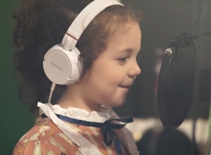Senki sem tudja úgy énekelni ezt a dalt mint Sinatra de hallgasd meg az 5 éves Sophie-t