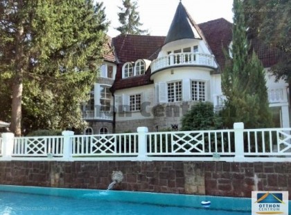 Mutatjuk a Orbán Viktor veje 369 millió forintos villáját belülről.Az állad leesik!