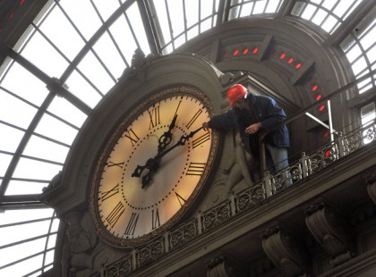 Az EP kezdeményezte az óraátállítás felülvizsgálatát