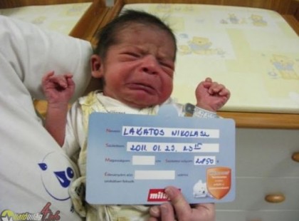 Friss! Íme a 2017-ben engedélyezett legnevetségesebb hazai utónevek, amiken garantáltan szakadni fogsz. Normálisak ezek a szülők?