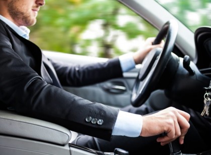 AUTÓSOK FIGYELEM! Ezt nem fogjátok elhinni! Egy nagyon komoly autós terhet fognak eltörölni! Több tízezer forint marad az autósok zsebében!!! És tényleg meg fog történni…