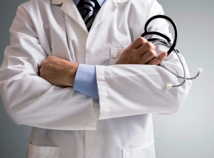 VIGYÁZZATOK! Egy új fajta betegségokozó ütötte fel e fejét! – ezt eddig eltitkolták, nem véletlenül! MÉG most sem nevezik nevén, hogy mi is ez valójában, az orvosok pedig méregdrága gyógyszereket írnak fel rá