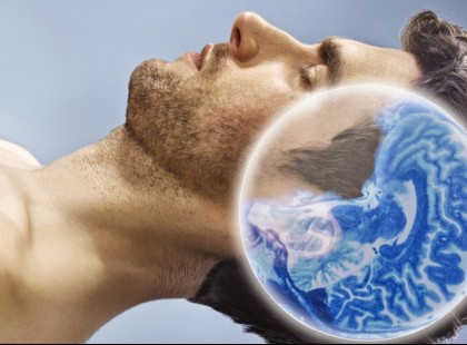 Te is tapasztaltad már azt, hogy a tested hirtelen megrándul, mikor épp elalszol? Nem is gondolnád, hogy miért jelez így a tested