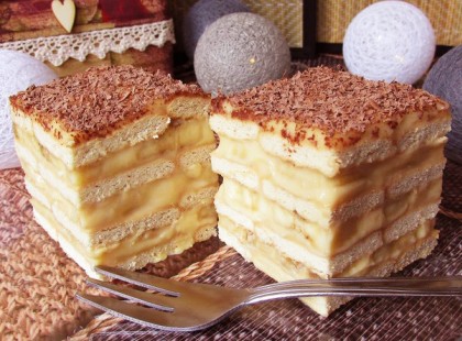 Kekszes banános krémes. Ámulatba ejtő, sütés nélküli desszert