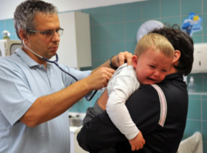 Megérkezett a a tél legalattomosabb betegsége! Elérte Magyarországot az idei tél lefertőzőbb vírusa – Nincs ellene se gyógyszer, se védőoltás ezért fontos, hogy időben észleljük Ezeket a tüneteket! Osszátok!