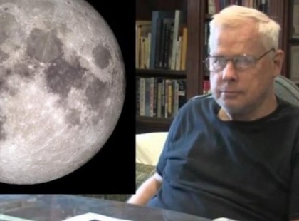 A Holdon 250 millió állampolgár él... Kitálalt a volt CIA pilóta?