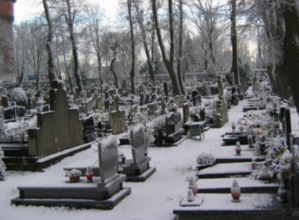 Gigantikus változás jön minden sírhely, parcella, kripta, urnahely megváltásánál! MINDENKIT ÉRINT! Olyan változást jelentett be az illetékes miniszter, amire nem számítottunk >>>