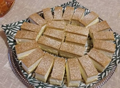 Tejszínes mézes krémes, rajongunk érte! Ennél finomabb nem is lehetne!