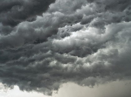 17 megyére kiadták a riasztást !Pusztító özönvíz ,durva eső,80km/órás szélvihar!