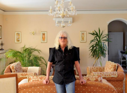 Friss!! Kóbor János éhen hal, olyan kevés a nyugdíja, eközben ÍGY “szenved” 400 milliós villájában! Ti mit gondoltok erről?