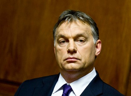 Orbán Viktor vagyok és leszarom a Magyarországon elő magyarok többségét!