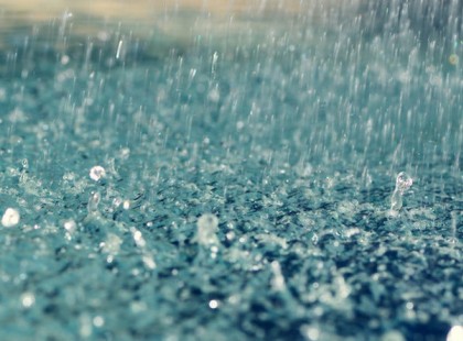 Jégesővel búcsúzik a nyári tavasz!