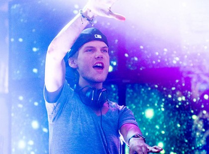 Meghalt Avicii, a világ egyik legismertebb dj-je!28 éves volt!